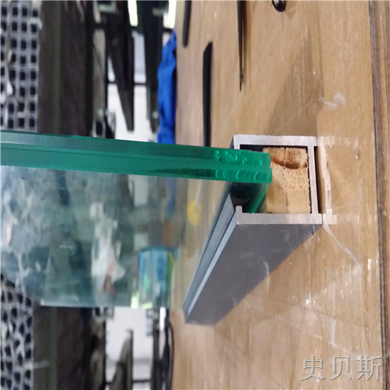 乐山隔断墙厚度之28款截面图